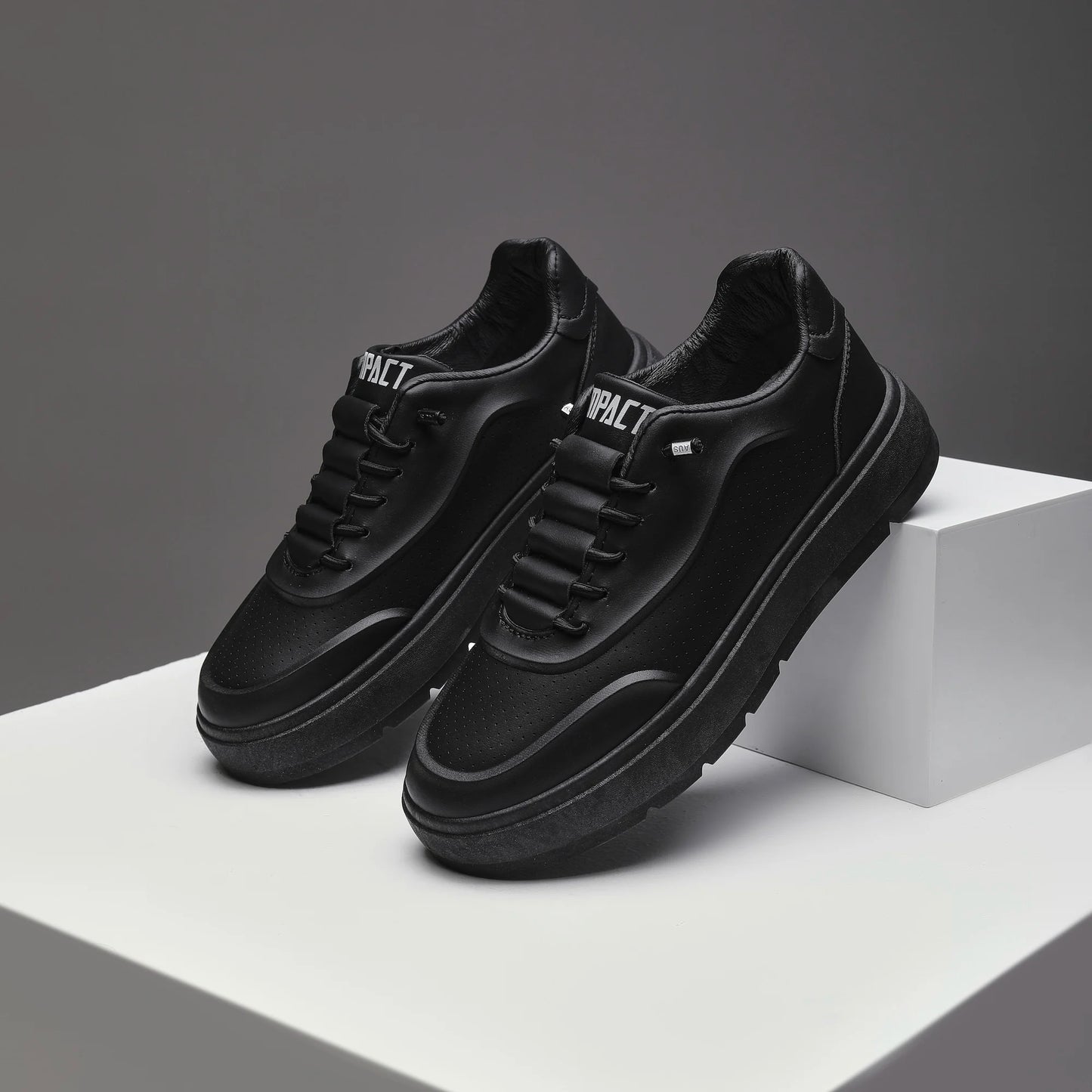 Men's Luxury Vulcanized Sneakers, Fashion Outdoor Sport Shoes w/Breathable Design for Gym/Casual Wear & Street Style