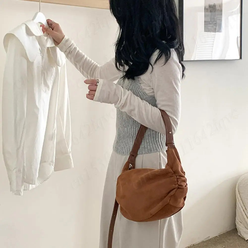 Suede Shoulder Bag for Women Men Ruched Handbag Adjustable Strap Crescent Bag Suede Hobo Bag with Multi-Pockets for Coummuting