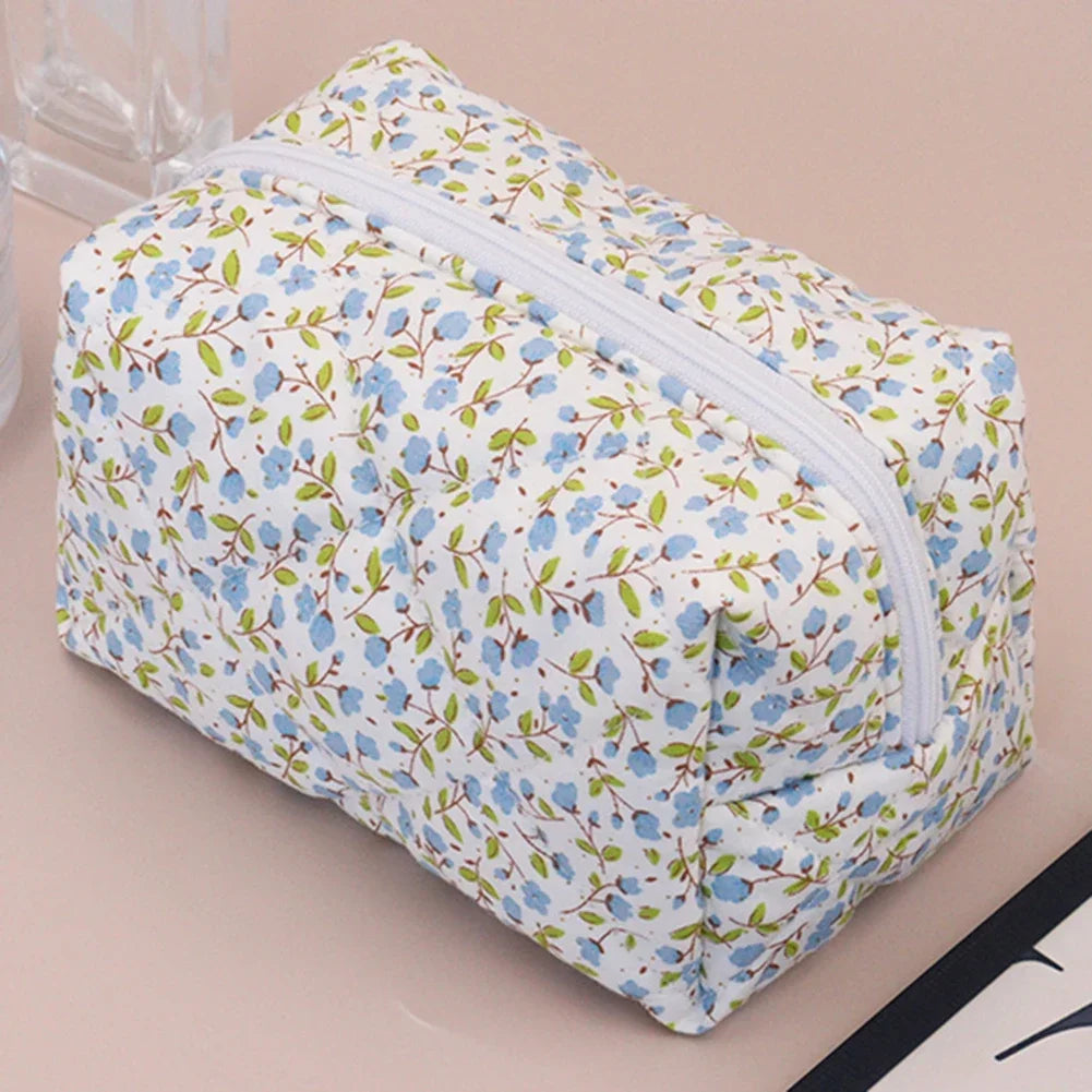 Women Cosmetic Holder Bag Aesthetic Floral Portable Makeup Pouch Large Capacity Soft Cosmetic Bag Multifunction Toiletry Bag