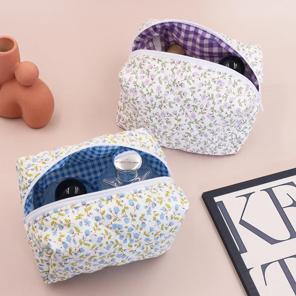 Women Cosmetic Holder Bag Aesthetic Floral Portable Makeup Pouch Large Capacity Soft Cosmetic Bag Multifunction Toiletry Bag