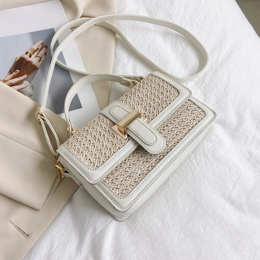 PU Leather Straw Crossbody Bag Flap Shoulder Bag with Adjustable Strap Holiday Travel Handbag Chic Satchel Purse for Women