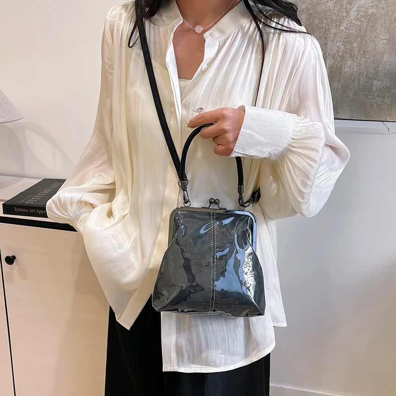 Women Slouchy Tote Handbag Large Capacity Stylish Crossbody Bag Adjustable Strap Trendy Messenger Bag Outdoor Sling Bag
