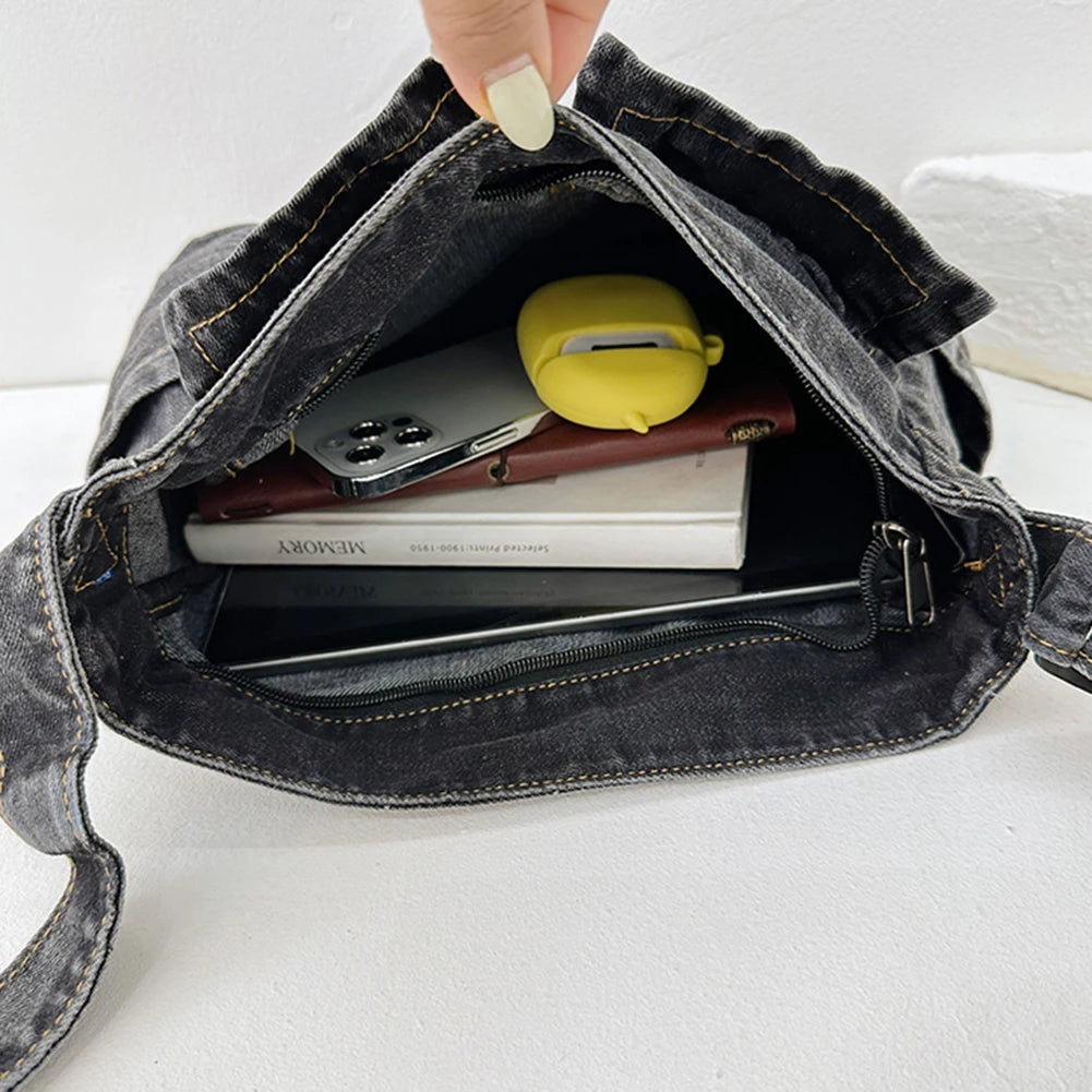 Women Stylish Crossbody Bag Large Capacity Denim Daily Tote Bag Adjustable Strap Trendy Carrying Bag Multifunction Chic Hobo Bag