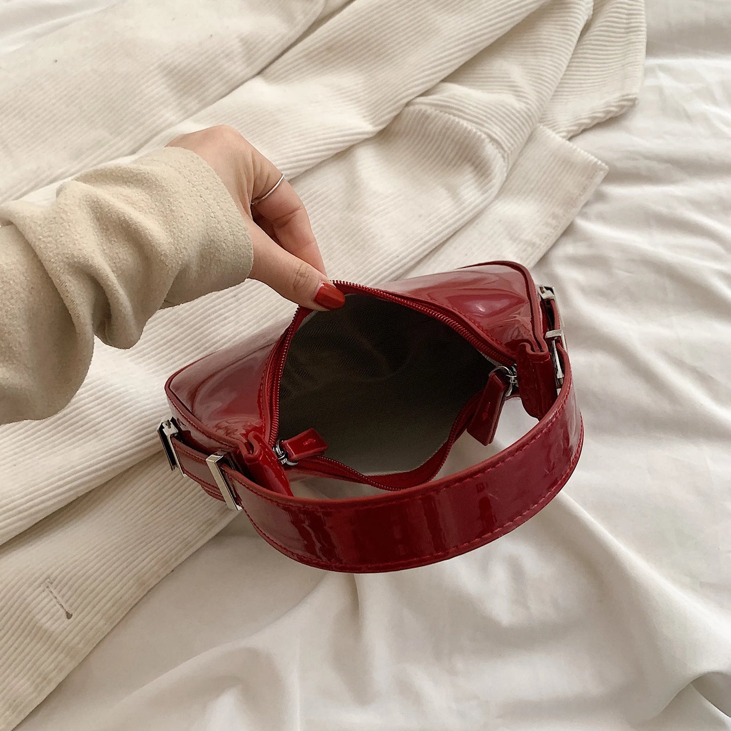 Women Leather Shoulder Bag Casual Vintage Tote Bag Chic Underarm Bag Satchel Clutch Travel Dating Purse