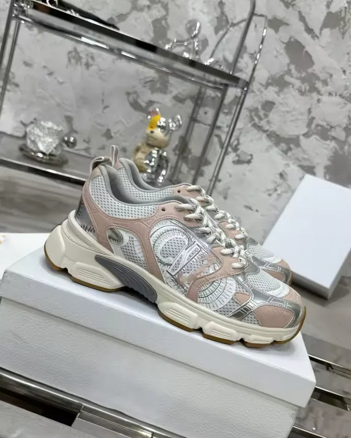 2025 explosive C embroidery D letter men's and women's breathable mesh surface sports splice thick sole elevation running shoes1