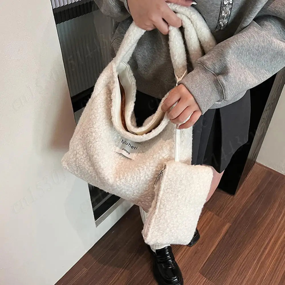 Fluffy Crossbody Bag for Women Shoulder Bag with Inner Pocket Furry Tote Bag Handbag Large Capacity Messenger Bag for Travel