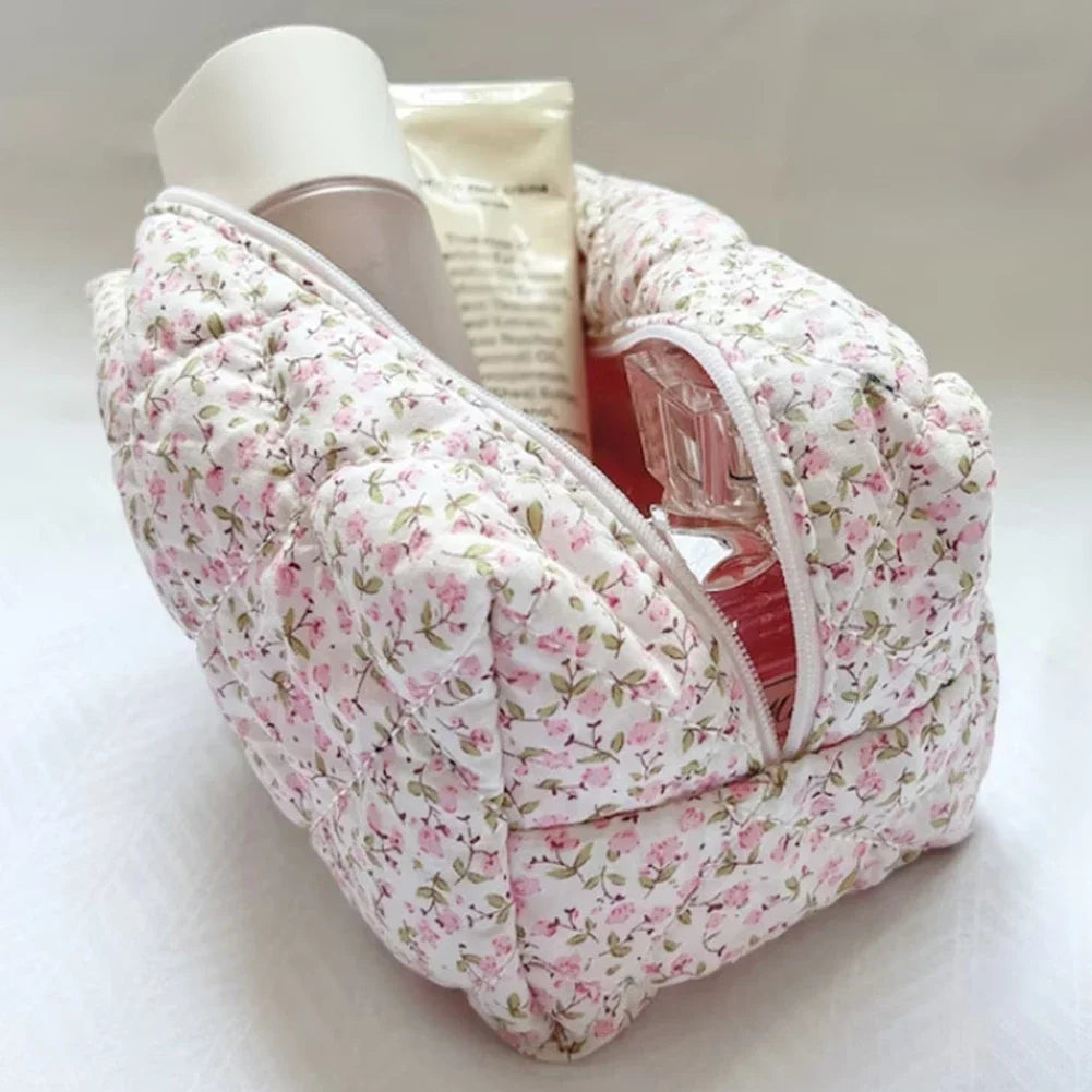 Women Cosmetic Holder Bag Aesthetic Floral Portable Makeup Pouch Large Capacity Soft Cosmetic Bag Multifunction Toiletry Bag