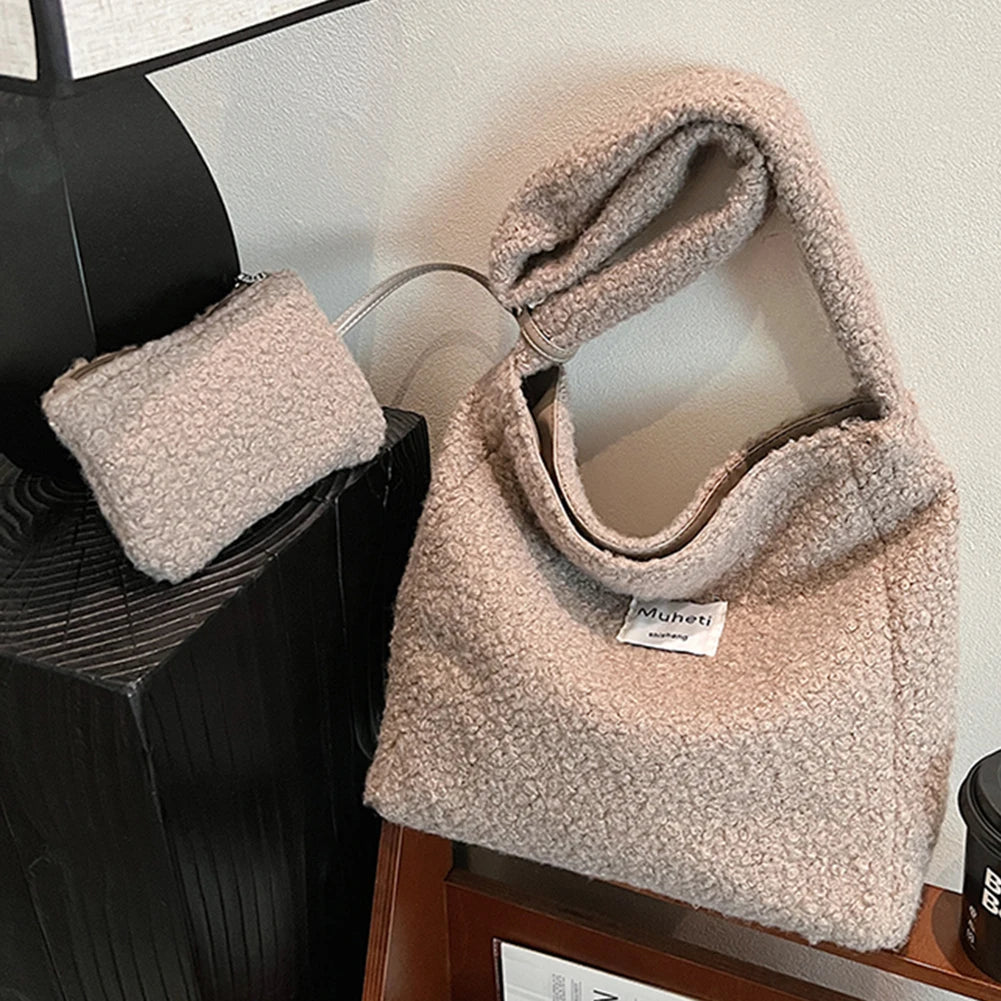 Fluffy Crossbody Bag for Women Shoulder Bag with Inner Pocket Furry Tote Bag Handbag Large Capacity Messenger Bag for Travel