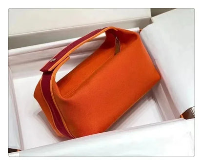 2024 New Large Capacity Canva Makeup Bag Soft Texture Fashionable Women's Shoulder Bag Color Blocking Handbag From China