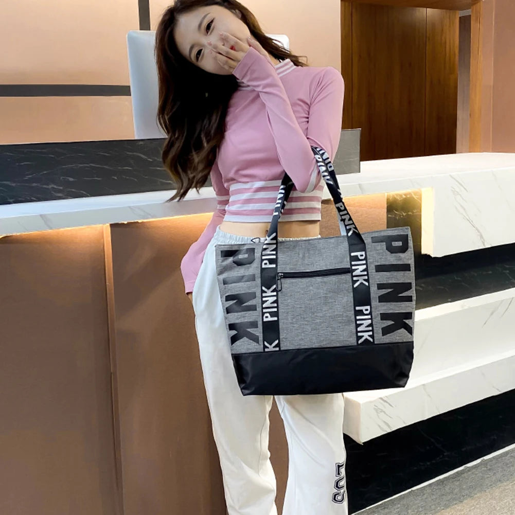 Women Weekender Bag Large Capacity Overnight Luggage Bag Zipper Closure Casual Shoulder Tote Lightweight for Travel Shopping
