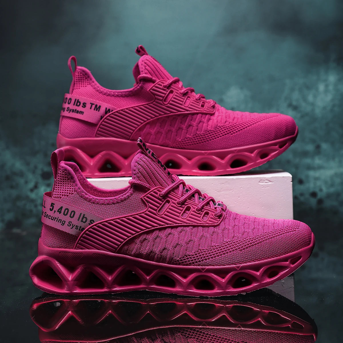 Women's running shoes, lightweight mesh, breathable and comfortable flat soft tennis shoes, blade sports shoes for women