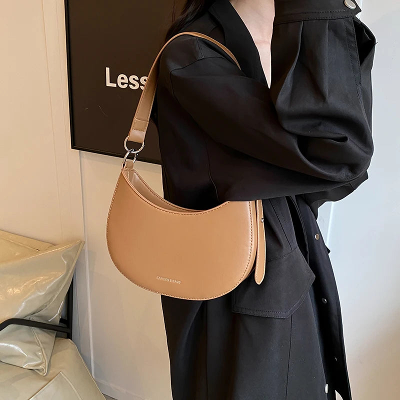 Crescent Bag for Women with Adjustable Strap Hobo Bag PU Leather Solid Crossbody Bag Casual for Work Travel