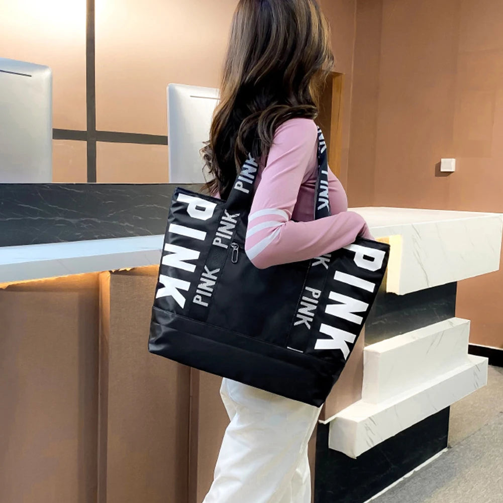 Women Weekender Bag Large Capacity Overnight Luggage Bag Zipper Closure Casual Shoulder Tote Lightweight for Travel Shopping