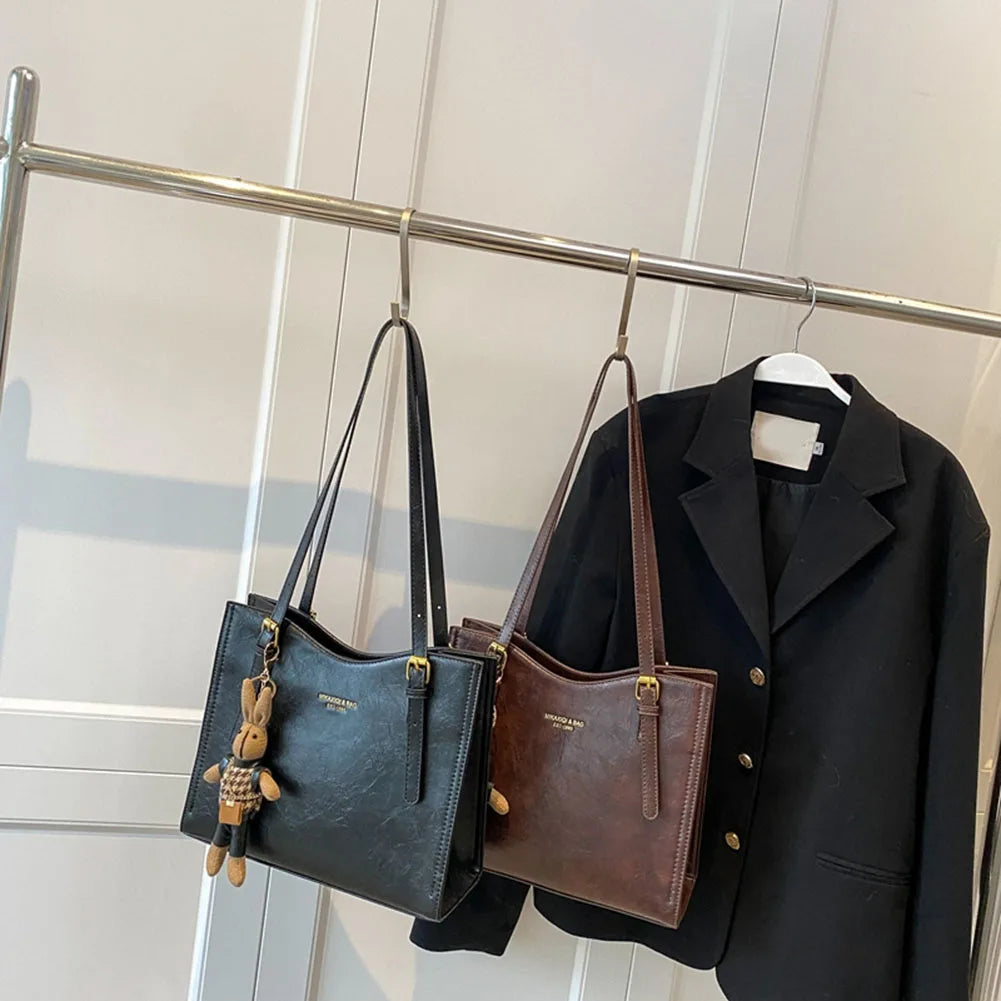Women Vintage Shoulder Bag with Pendant Slouchy Tote Purse Large Capacity Fashion Shoulder Bag Ladies Travel Handbag