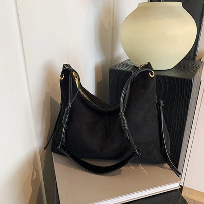 Women Suede Shoulder Bag Adjustable Strap Messenger Bag with Zipper Trendy Retro Handbag for Work Travel