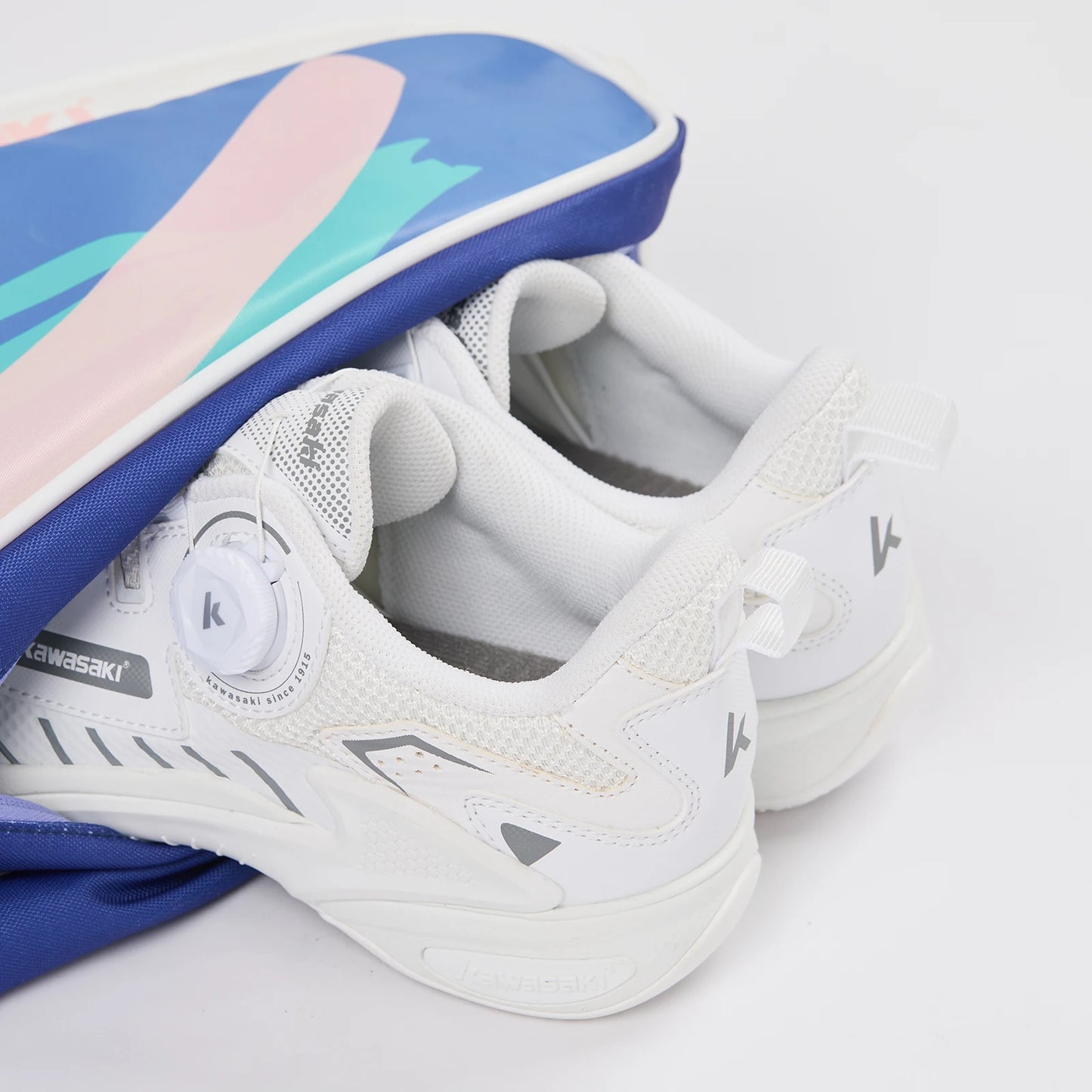 Kawasaki 2025 Brand New Badminton Bag 6pcs-Pack Large Capcity racquet Tennis bag K1G00-C8611