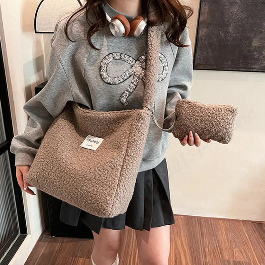Fluffy Crossbody Bag for Women Shoulder Bag with Inner Pocket Furry Tote Bag Handbag Large Capacity Messenger Bag for Travel