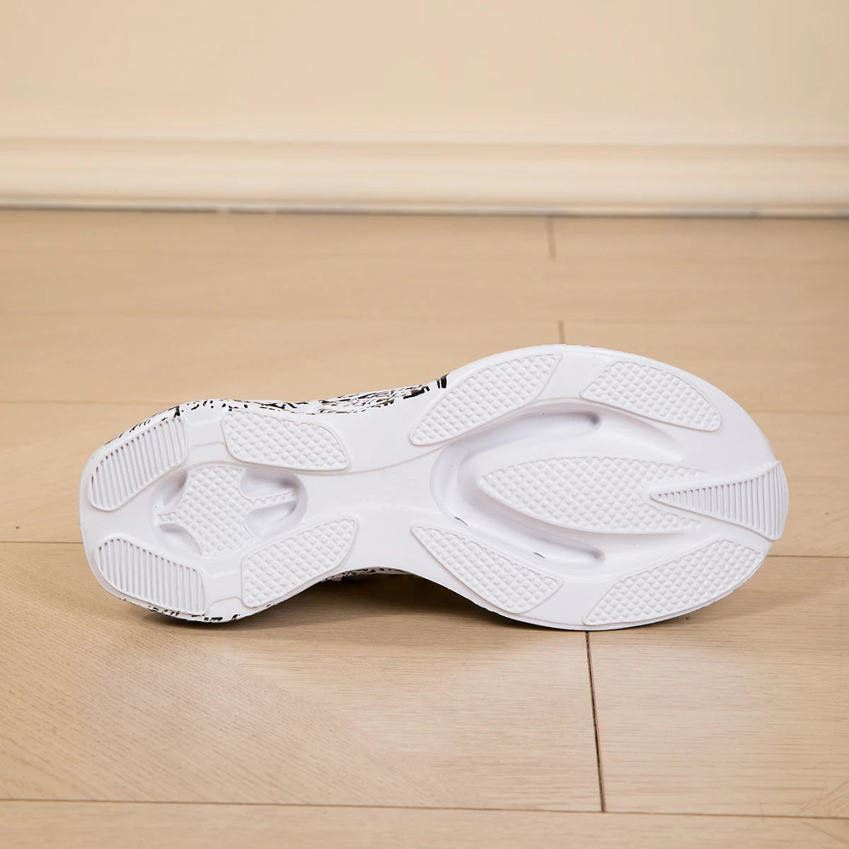 Running shoes for men and women, lightweight mesh, breathable and comfortable, flat and soft tennis shoes for couples, sports sh