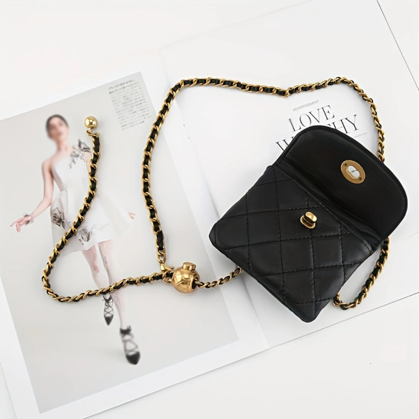 Women's Argyle Quilted Waist Purse in Fashionable Faux Leather - Stylish Chain Belt Bag Fanny Pack