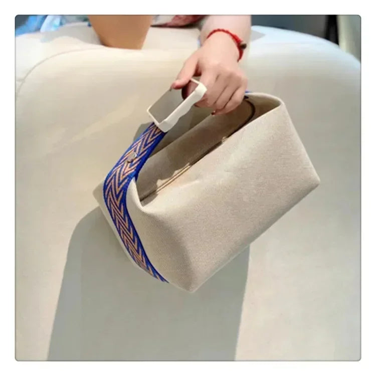 2024 New Large Capacity Canva Makeup Bag Soft Texture Fashionable Women's Shoulder Bag Color Blocking Handbag From China