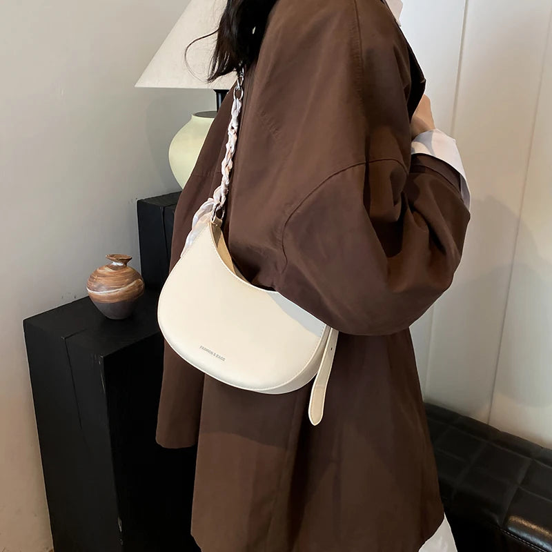 Crescent Bag for Women with Adjustable Strap Hobo Bag PU Leather Solid Crossbody Bag Casual for Work Travel