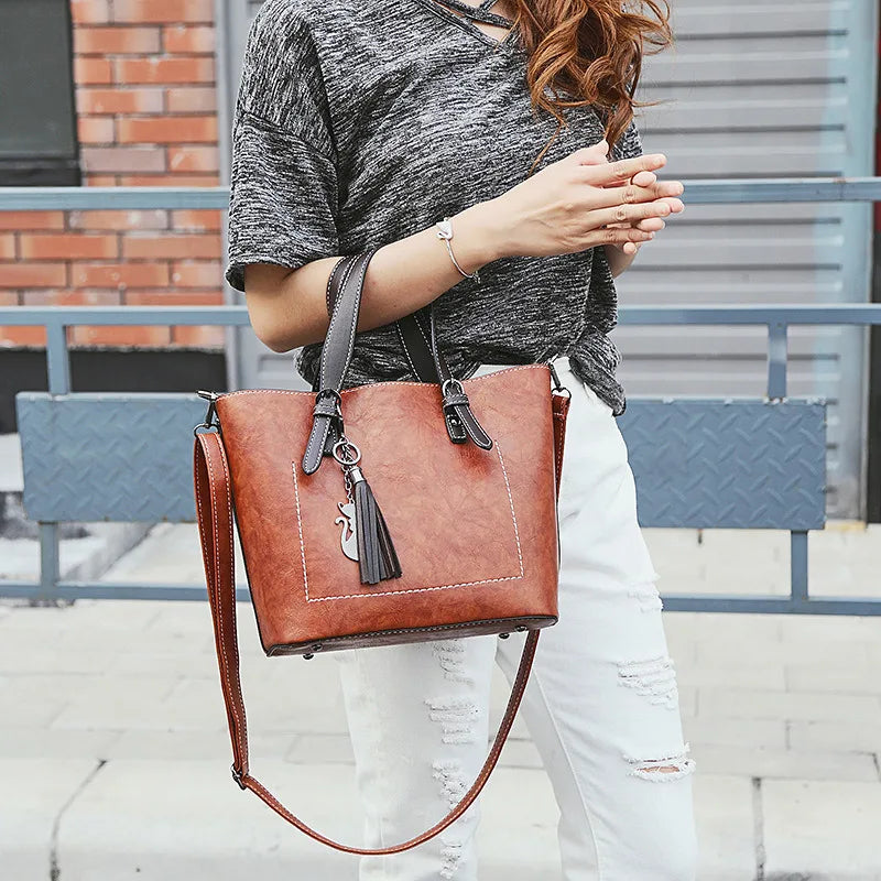 New Women’s Fashionable Handbag – Trendy Korean Bucket Bag with Tassel Pendant, Vintage Shoulder Tote