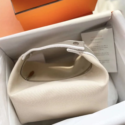 2024 New Large Capacity Canva Makeup Bag Soft Texture Fashionable Women's Shoulder Bag Color Blocking Handbag From China