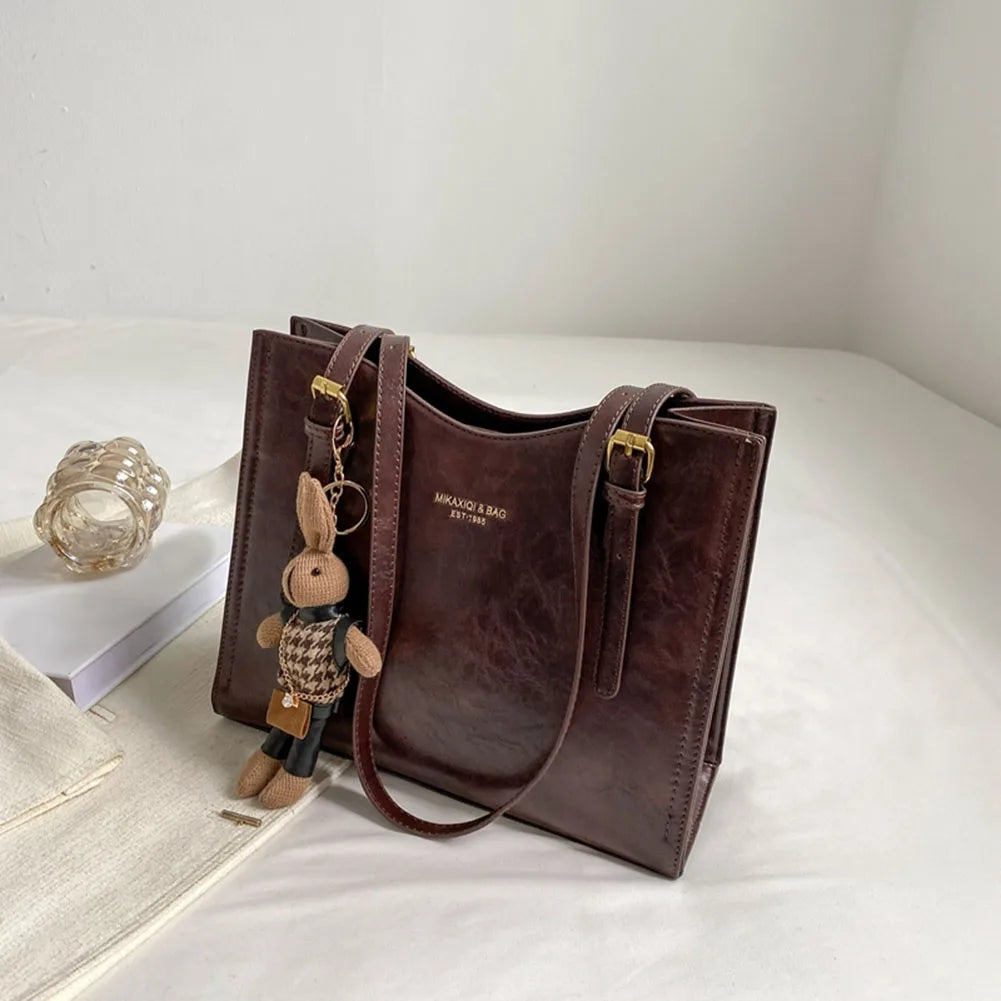 Women Vintage Shoulder Bag with Pendant Slouchy Tote Purse Large Capacity Fashion Shoulder Bag Ladies Travel Handbag