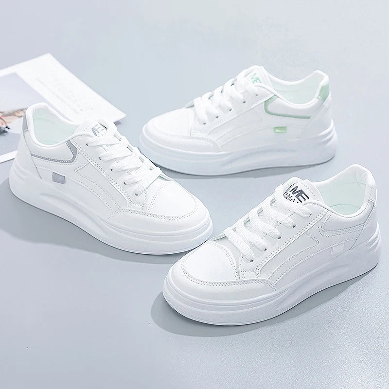 Ladies' casual versatile casual white shoes, thick soled lace up sports women's shoes can be worn all year round