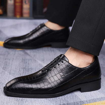 Luxury Mens Leather Shoes Retro Carved Lace-up Brogue Oxford Wedding Men Dress Shoes Male Formal Business Gentleman Office Shoes