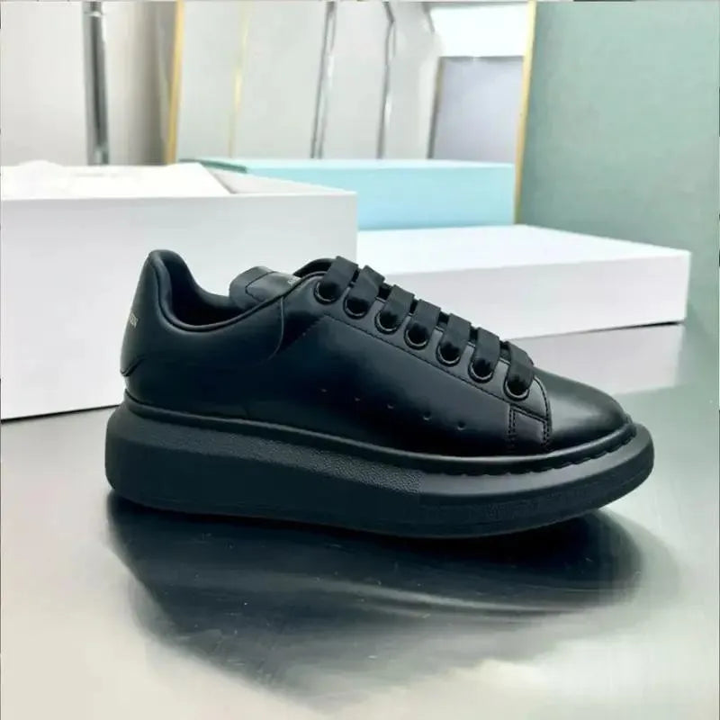 Women Flats Elegant Skateboard Shoes White Sneakers Thick Sole Inner Height Increasing Vulcanized Shoes For Men And Women