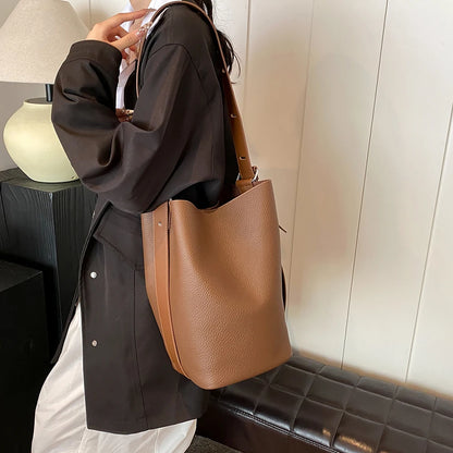 Bucket Bag for Women Adjustable Strap Shoulder Bag Vegan Leather with Inner Pocket Crossbody Bag Solid Hobo Bag for Work Travel