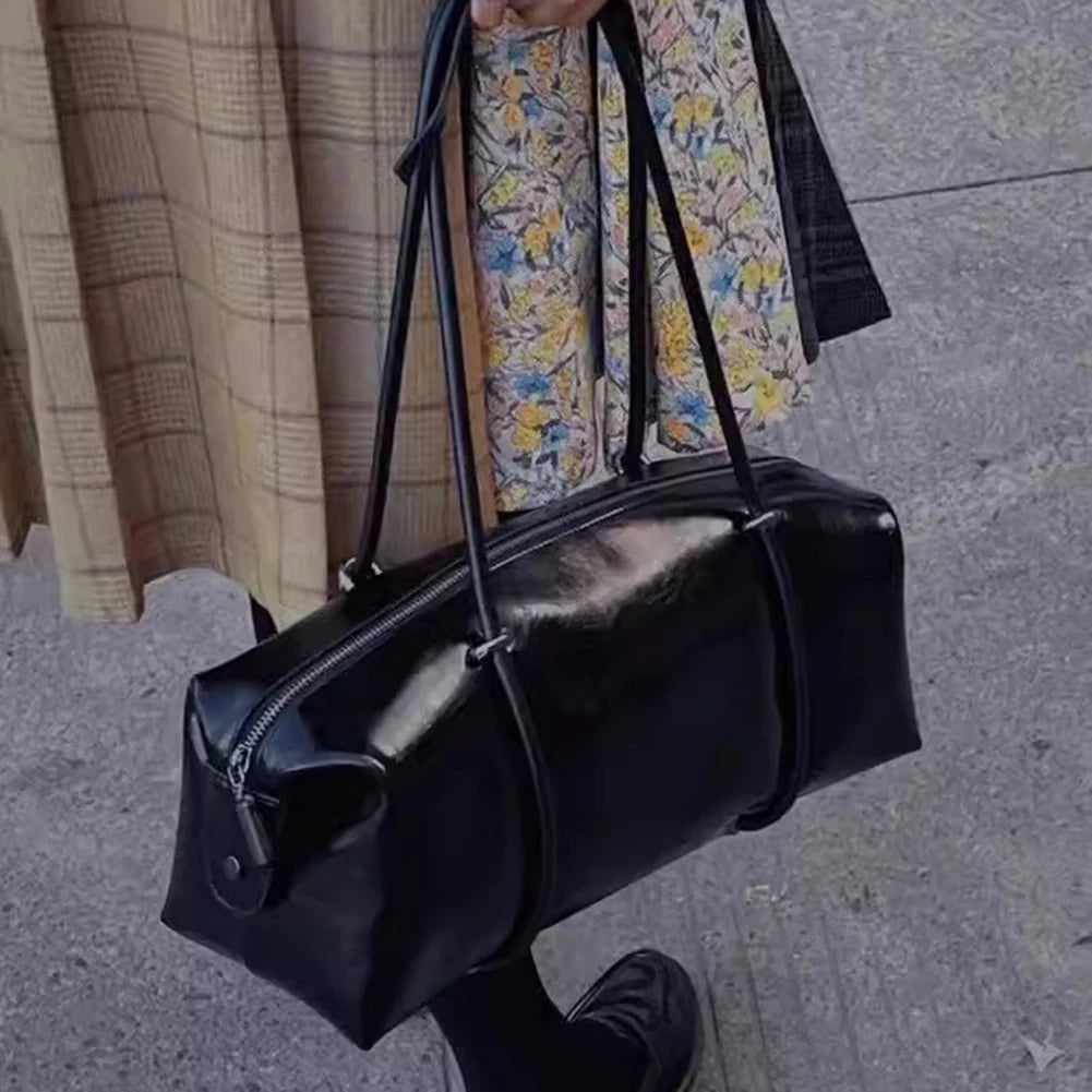 Women Casual Clutch Handbag Large Capacity PU Boston Pillow Bag Mini Clutch Purse Solid Color Zipper Closure for Outdoor Travel