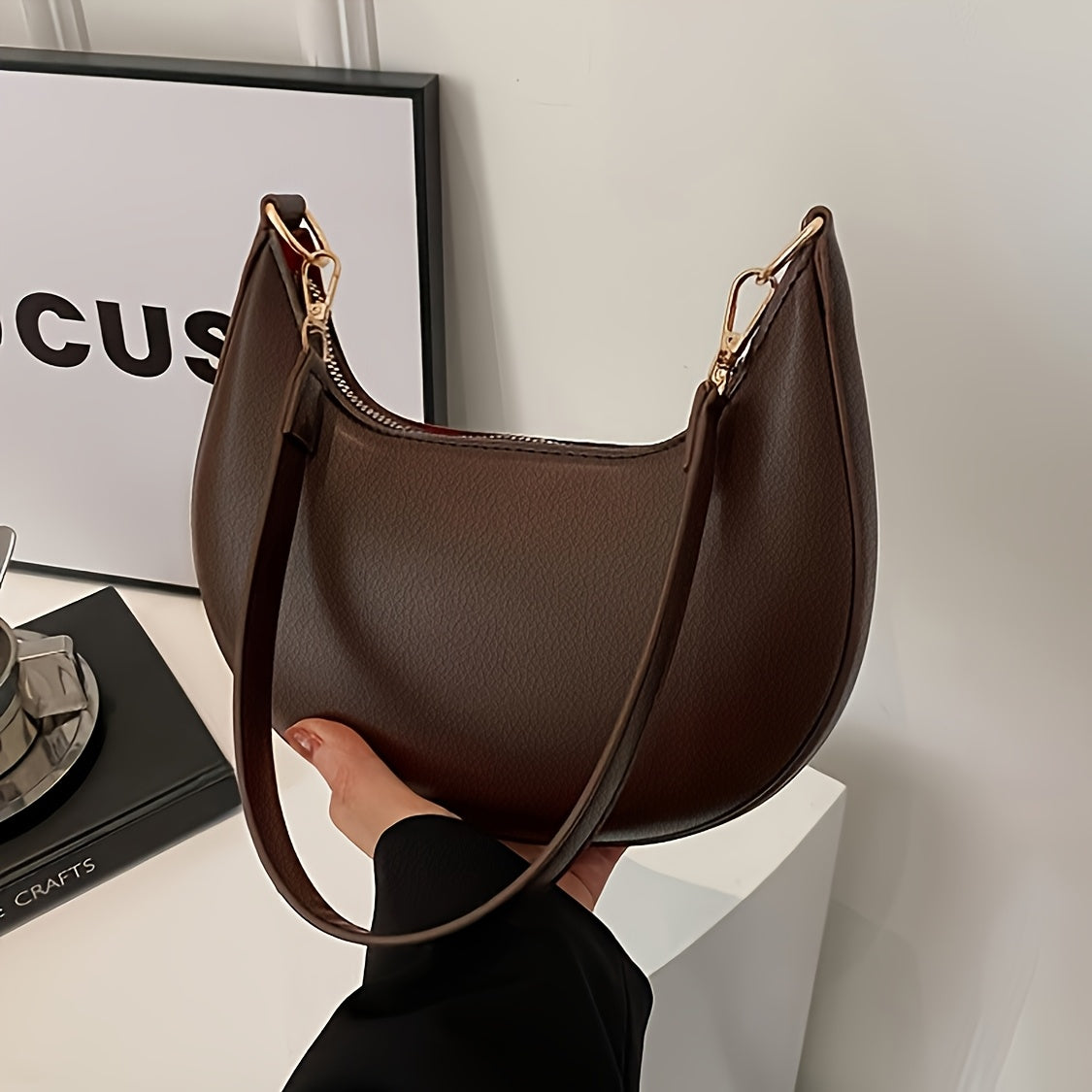 Store Manager's Pick French Style Women's Crescent Crossbody Shoulder Tote Bag Fashion Versatile for Dates Parties Shopping Travel Large Capacity Minimalist High-Quality Lightweight Gift Coffee Brown Red Black Must-Have